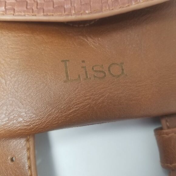 Leather belt pack with name "Lisa" on it. By Starkenburg Company. - Picture 8 of 15